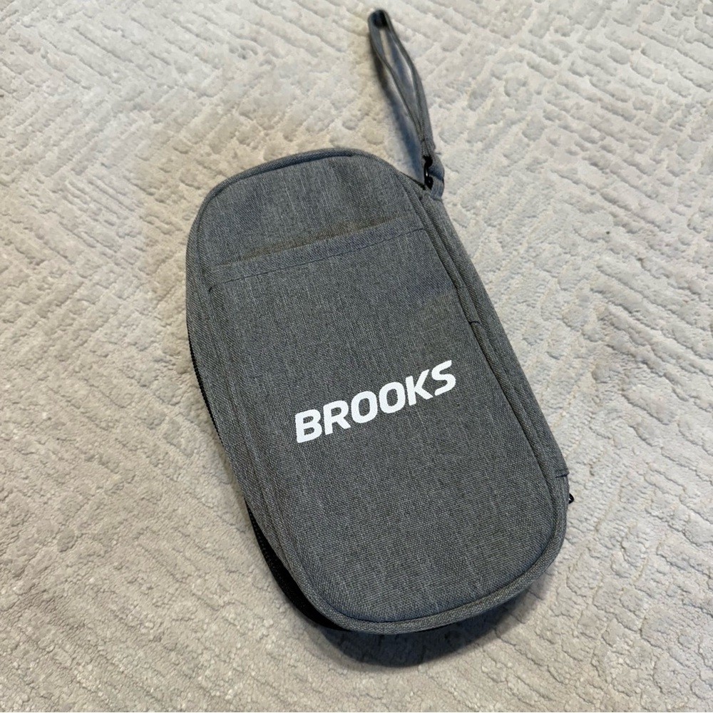 Brooks Gray Wristlet bag Pouch